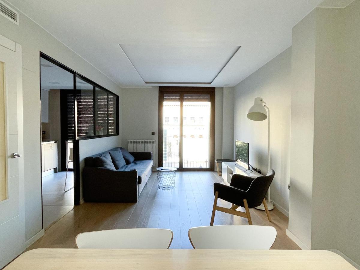 Az El Balcon A La Basilica Apartment Zaragoza Exterior photo